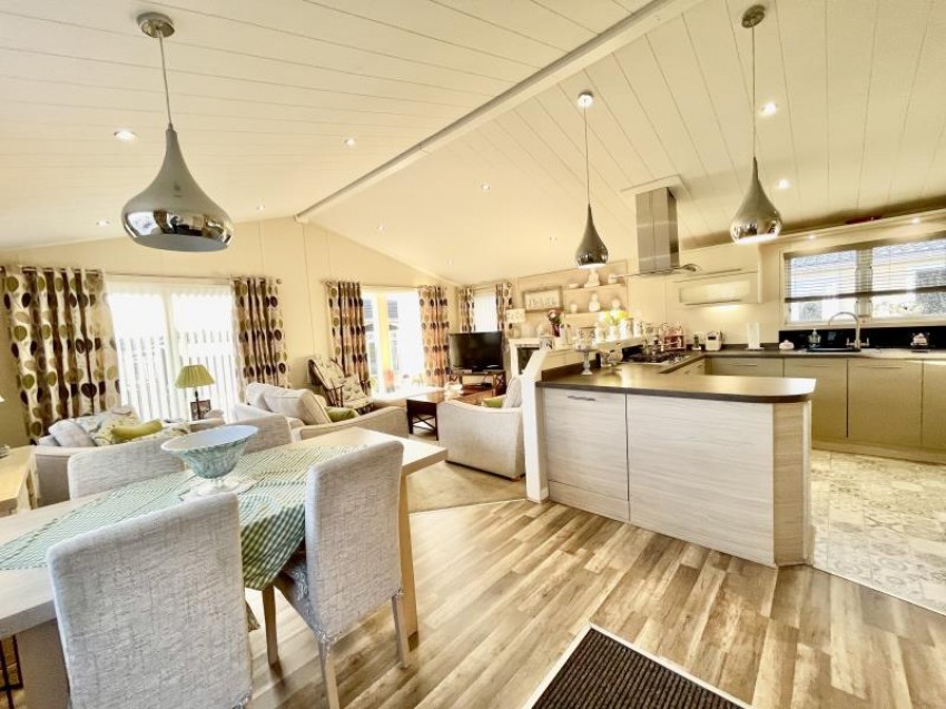 Images for 25 Willow Park, Lochlibo Road, Burnhouse, KA15 1LF, UK