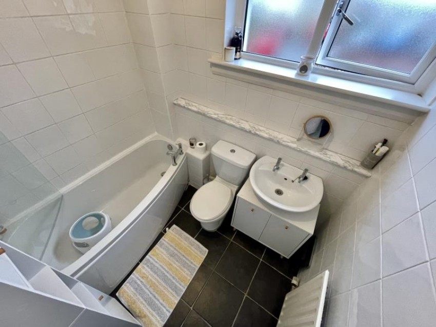 Images for 127a Spateston Road, Johnstone, PA5 0SY, UK