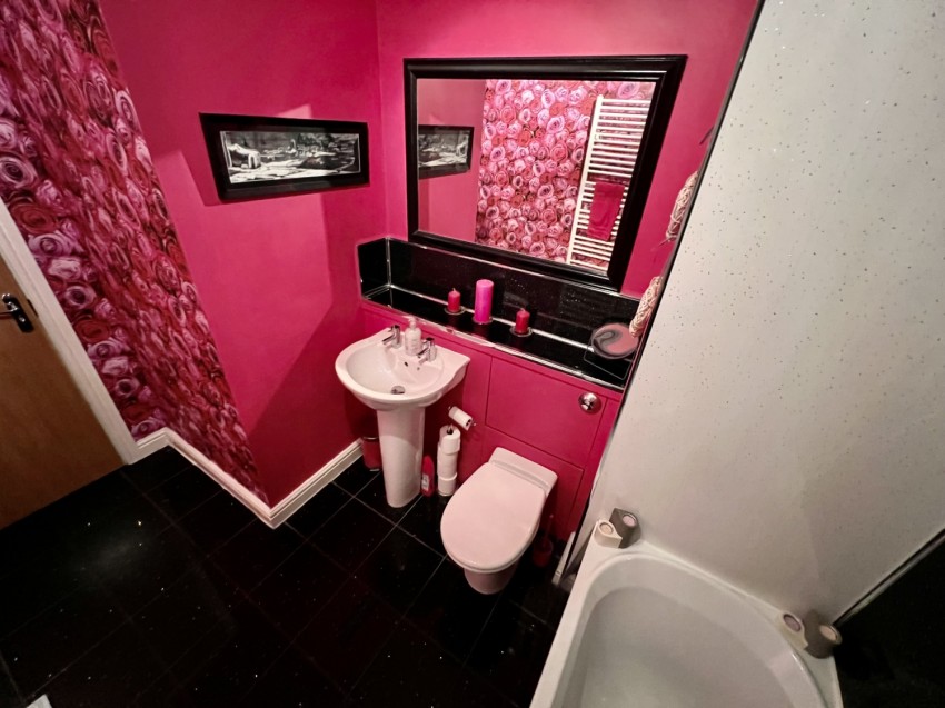 Images for 22 Chaseley Gardens, Skelmorlie