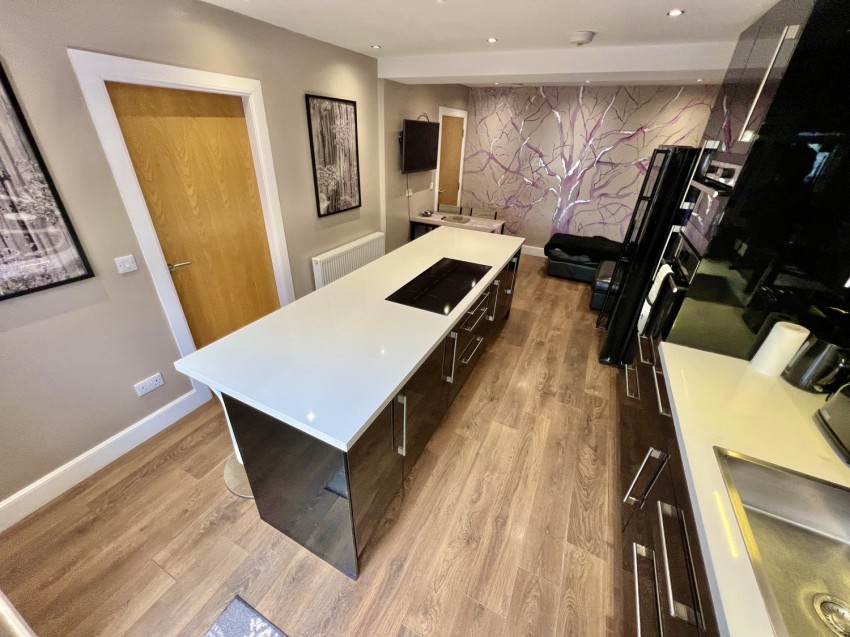 Images for 4 Duffield Drive, Largs