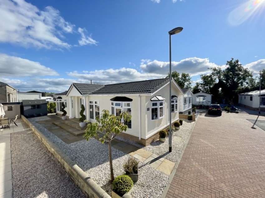 Images for 19 Willow Park Lochlibo Road, Burnhouse, Beith, Ayrshire, KA15 1LF, UK