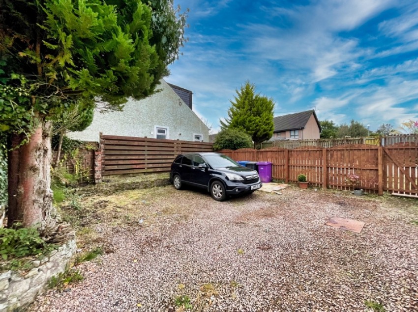 Images for 1 Cochrane Street, Kilbirnie, Ayrshire, KA25 7AS, UK