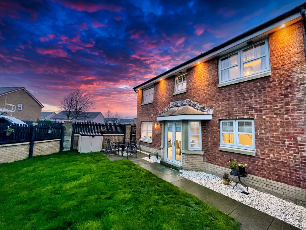 Images for 30 Earlswood Avenue, Irvine EAID:1234 BID:1234