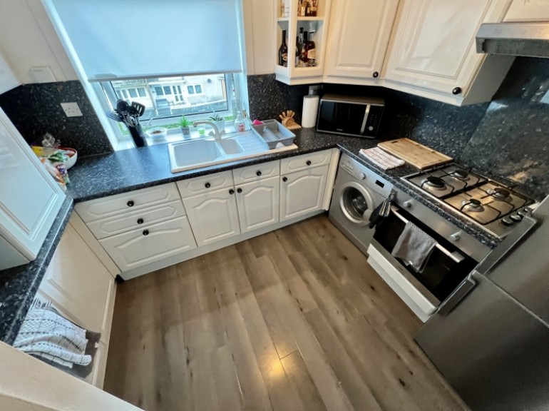 Flat 2/2 1 Sir Michael Place, Paisley, Renfrewshire, PA1 2HR, UK