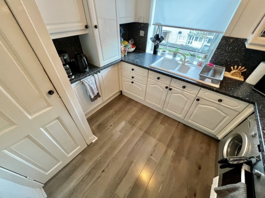 Images for Flat 2/2 1 Sir Michael Place, Paisley, Renfrewshire, PA1 2HR, UK