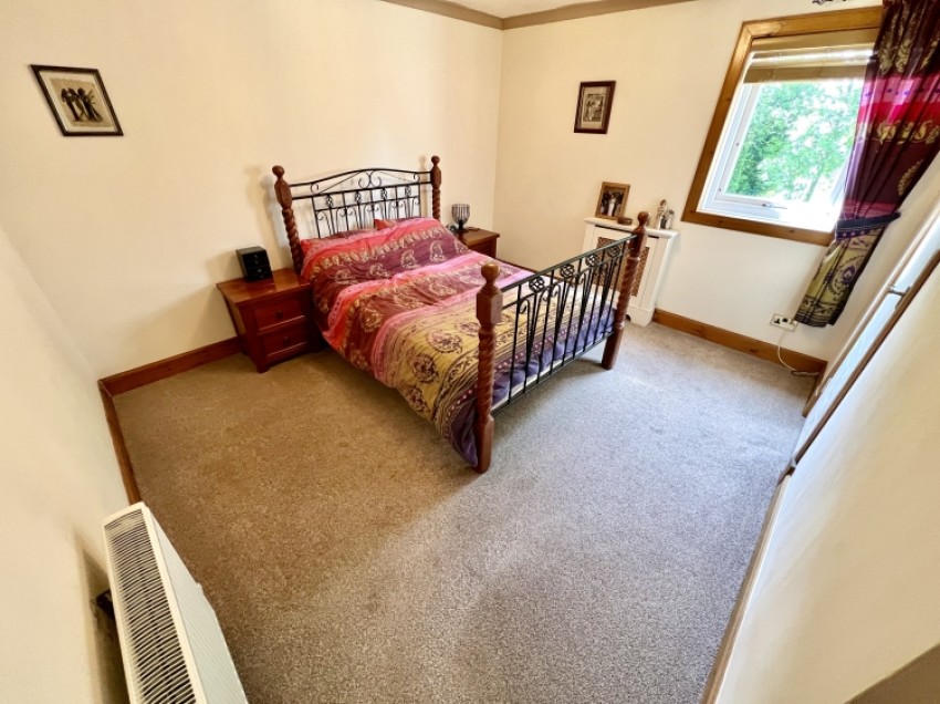 Images for 9 Bellmans Close, Beith, Ayrshire, KA15 2AX, UK