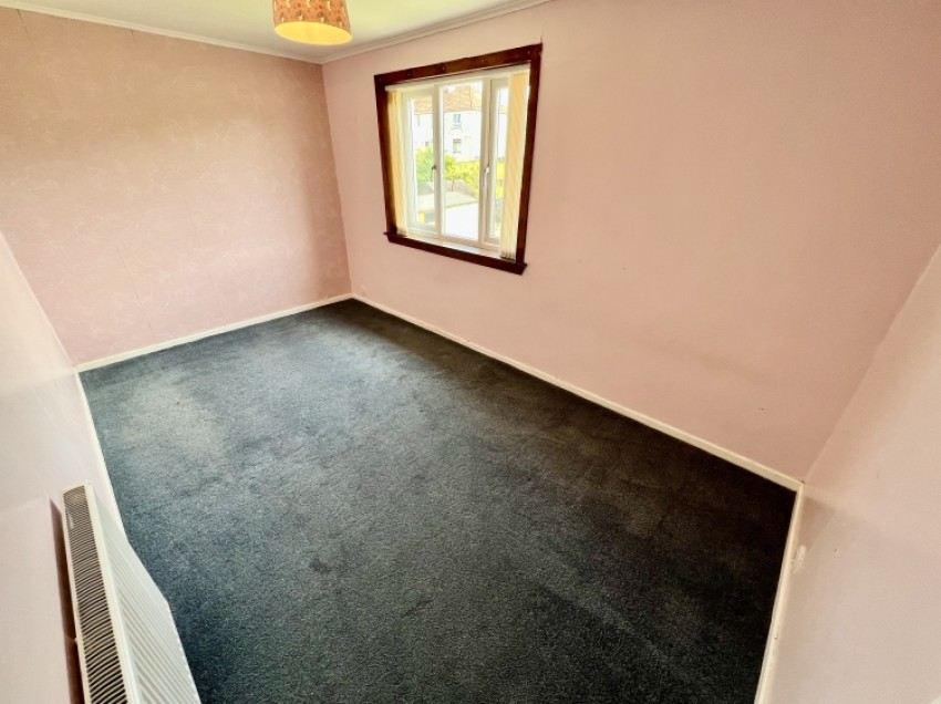 Images for 32 Blackthorn Avenue, Beith, Ayrshire, KA15 2AR, UK