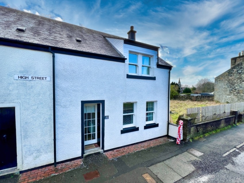 Images for 46 High Street, Lochwinnoch, Renfrewshire, PA12 4AA, UK