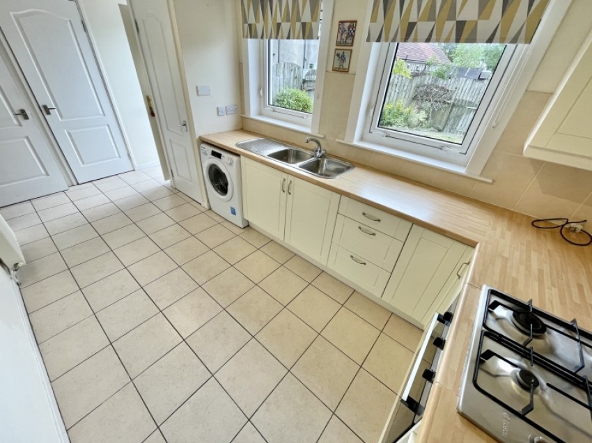 Images for 46 High Street, Lochwinnoch, Renfrewshire, PA12 4AA, UK