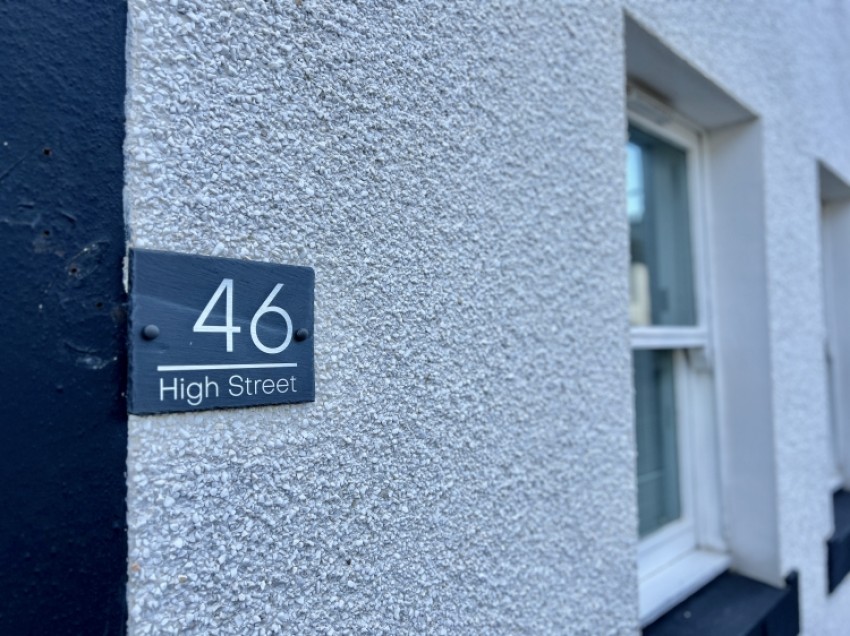 Images for 46 High Street, Lochwinnoch, Renfrewshire, PA12 4AA, UK