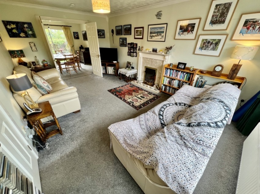 Images for 14 Station Rise, Lochwinnoch, Renfrewshire, PA12 4NA, UK
