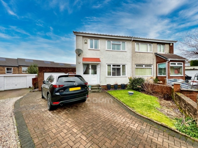 32 Gladstone Avenue, Johnstone, Renfrewshire, PA5 0RD, UK