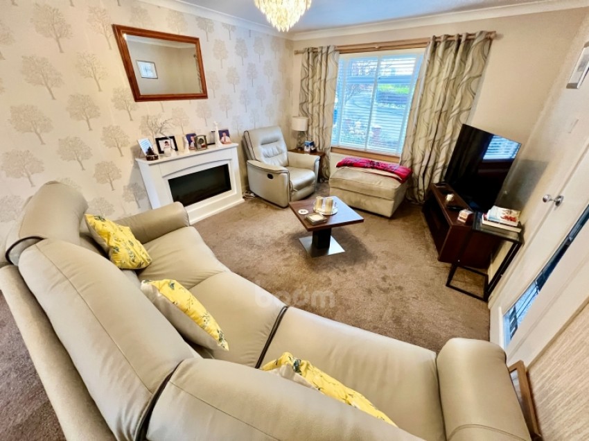 Images for 32 Gladstone Avenue, Johnstone, Renfrewshire, PA5 0RD, UK