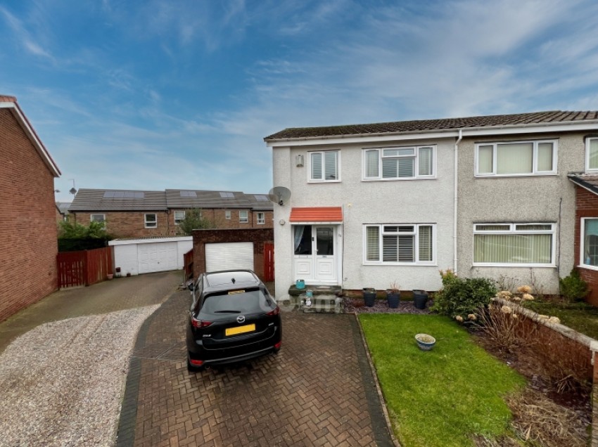 Images for 32 Gladstone Avenue, Johnstone, Renfrewshire, PA5 0RD, UK