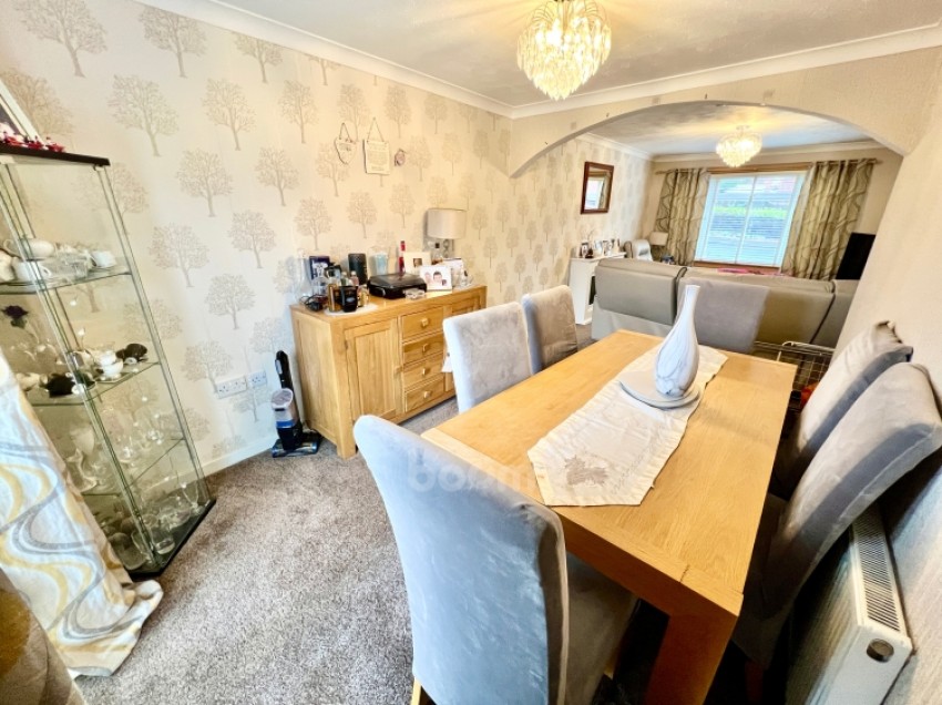 Images for 32 Gladstone Avenue, Johnstone, Renfrewshire, PA5 0RD, UK