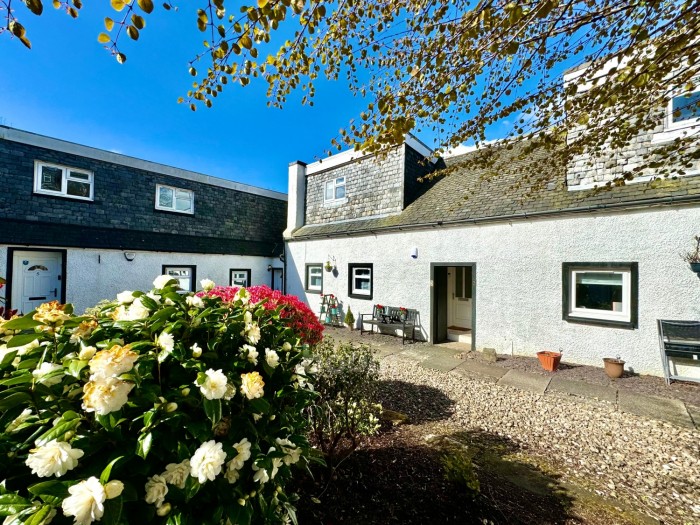 View Full Details for 3 Park Court, Beith - EAID:1234, BID:1234