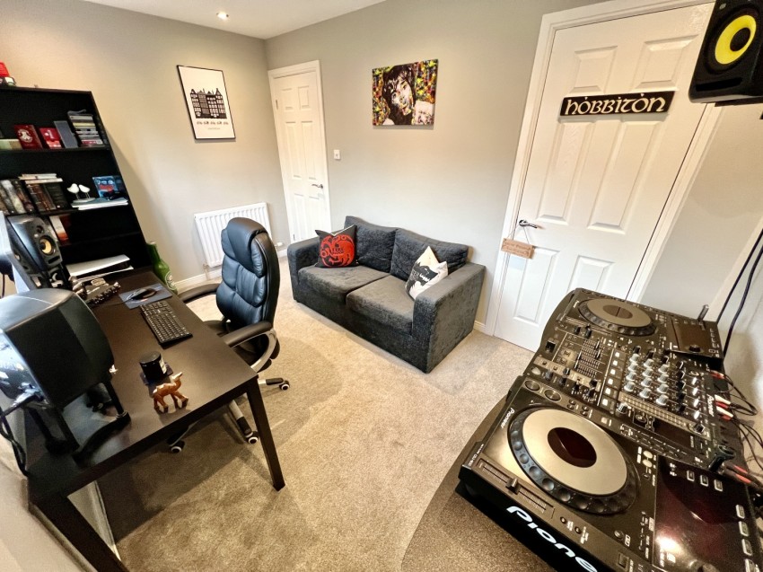 Images for 7 Limeview Road, Paisley