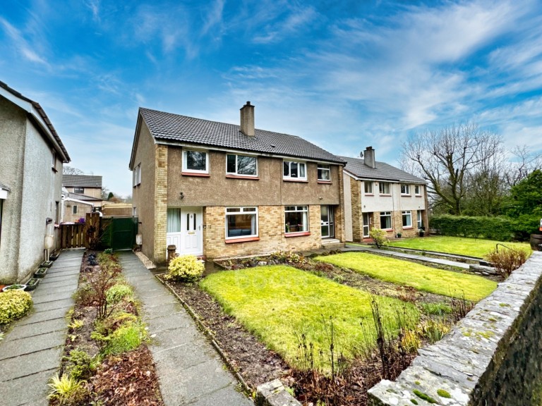 View Full Details for 10 Trinity Crescent, Beith