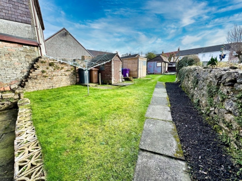 Images for 14 Crummock Street, Beith, Ayrshire, KA15 2BD, UK