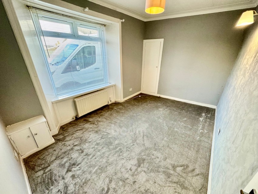 Images for 14 Crummock Street, Beith