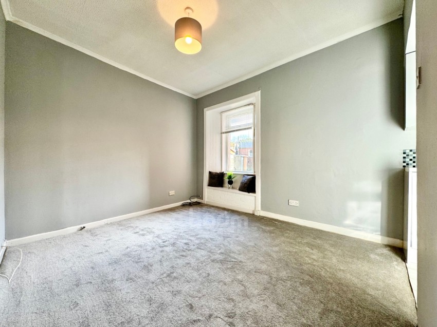Images for 14 Crummock Street, Beith