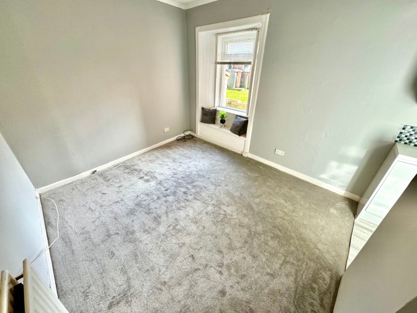 Images for 14 Crummock Street, Beith