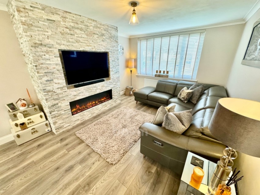 Images for 2 Wotherspoon Drive, Beith, Ayrshire, KA15 2JX, UK