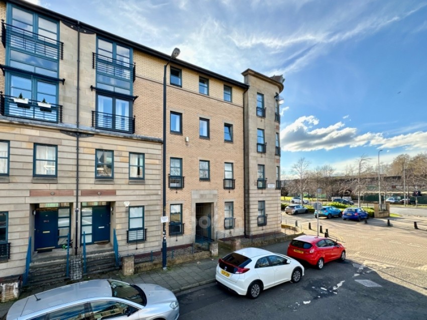 Images for Flat 2/3 7 Thistle Terrace, Glasgow, G5 0SJ, UK