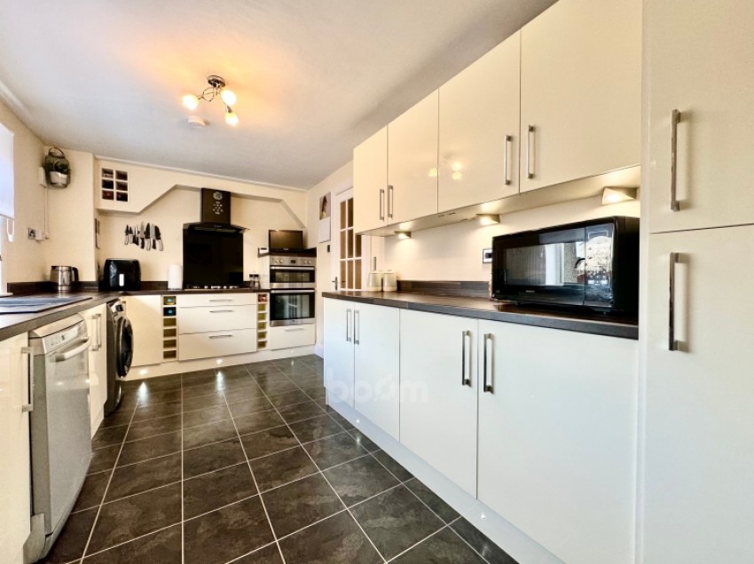 Images for 23 Atholl Place, Linwood, Paisley, Renfrewshire, PA3 3QZ, UK