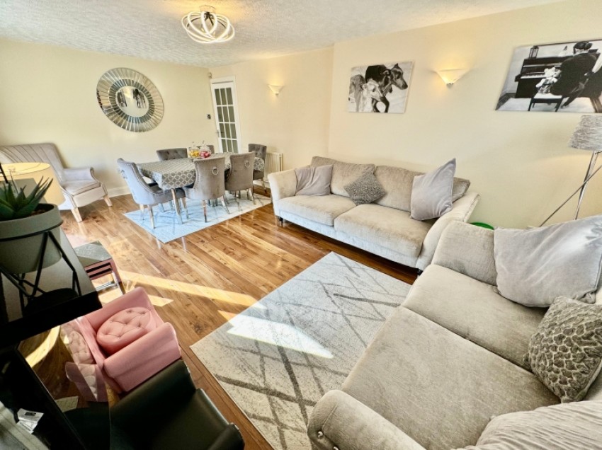 Images for 23 Atholl Place, Linwood, Paisley, Renfrewshire, PA3 3QZ, UK