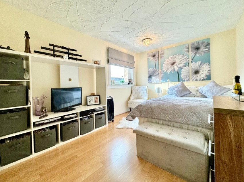 Images for 23 Atholl Place, Linwood, Paisley, Renfrewshire, PA3 3QZ, UK