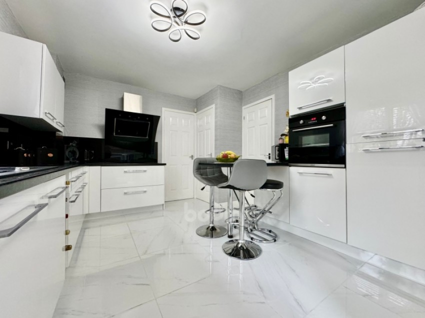 Images for 3 King George Park Avenue, Renfrew, Renfrewshire, PA4 0AP, UK