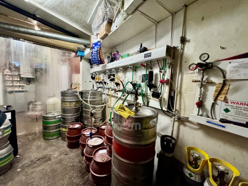Images for Maybole Arms 37 Whitehall, Maybole, Ayrshire, KA19 7DS, UK