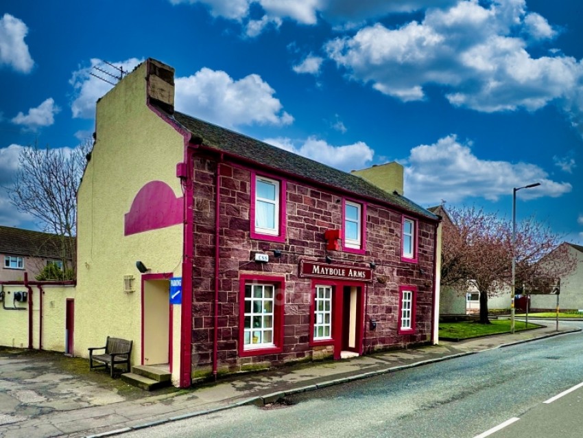 Images for Maybole Arms 37 Whitehall, Maybole, Ayrshire, KA19 7DS, UK