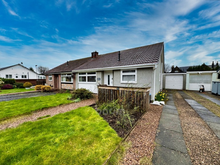 View Full Details for 6 Balfour Avenue, Beith