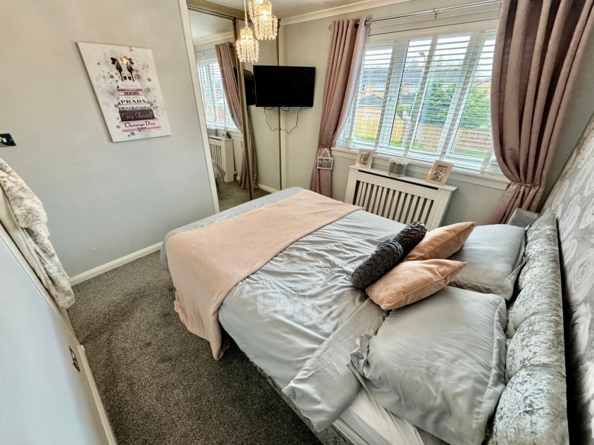 Images for 23 Flures Avenue, Erskine