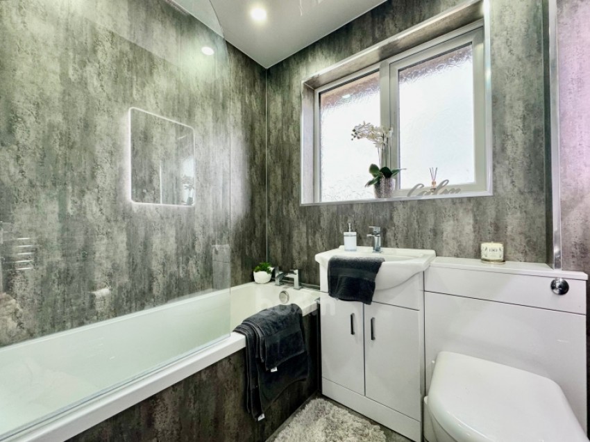 Images for 23 Flures Avenue, Erskine, Renfrewshire, PA8 7DE, UK