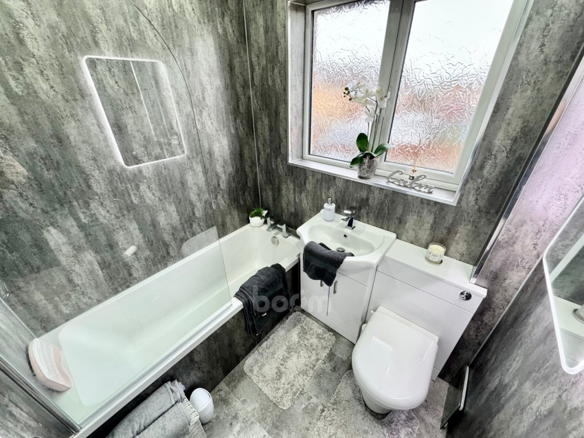 Images for 23 Flures Avenue, Erskine