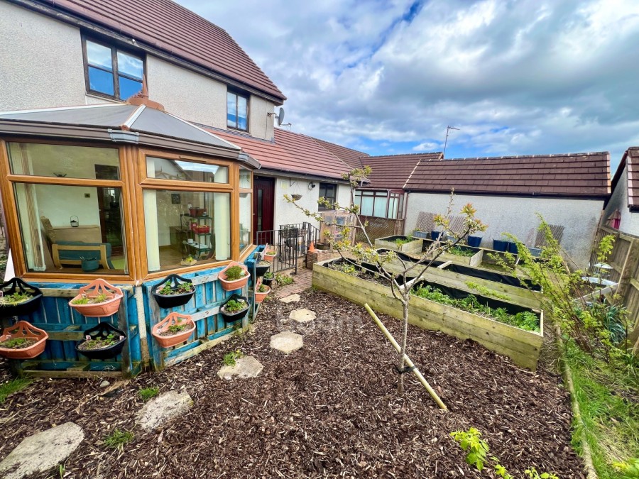 Images for 43 Mill Park, Dalry EAID:1234 BID:1234