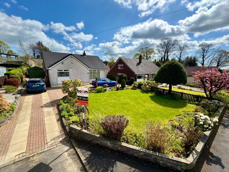View Full Details for 22 Arran Crescent, Beith