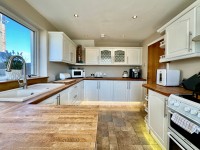 Images for 39 Crummock Gardens, Beith