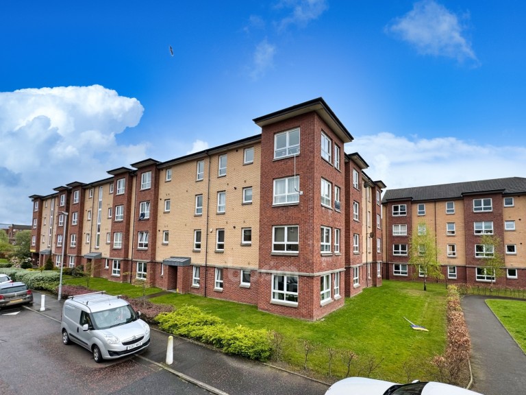 View Full Details for 12, Flat 3/4 Springfield Gardens, Glasgow