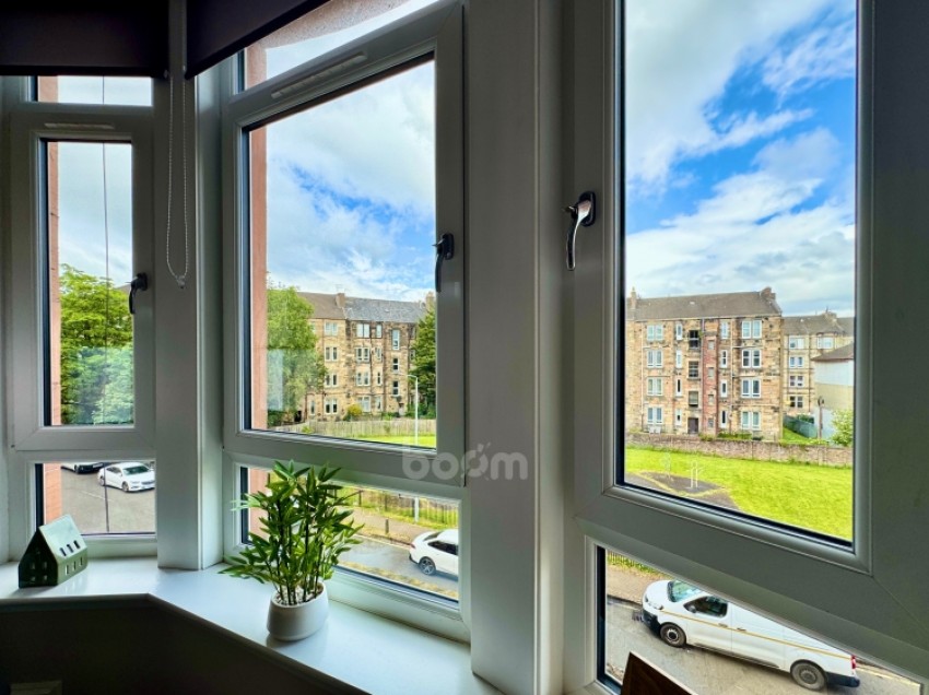 Images for Flat 2/2 30 McKerrell Street, Paisley, Renfrewshire, PA1 1NW, UK