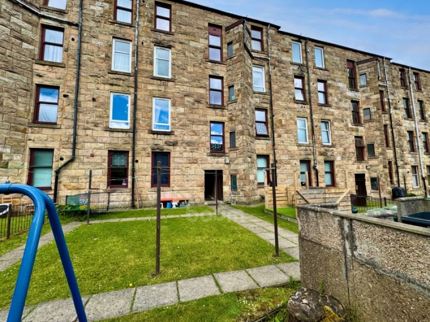 Images for Flat 2/2 30 McKerrell Street, Paisley, Renfrewshire, PA1 1NW, UK