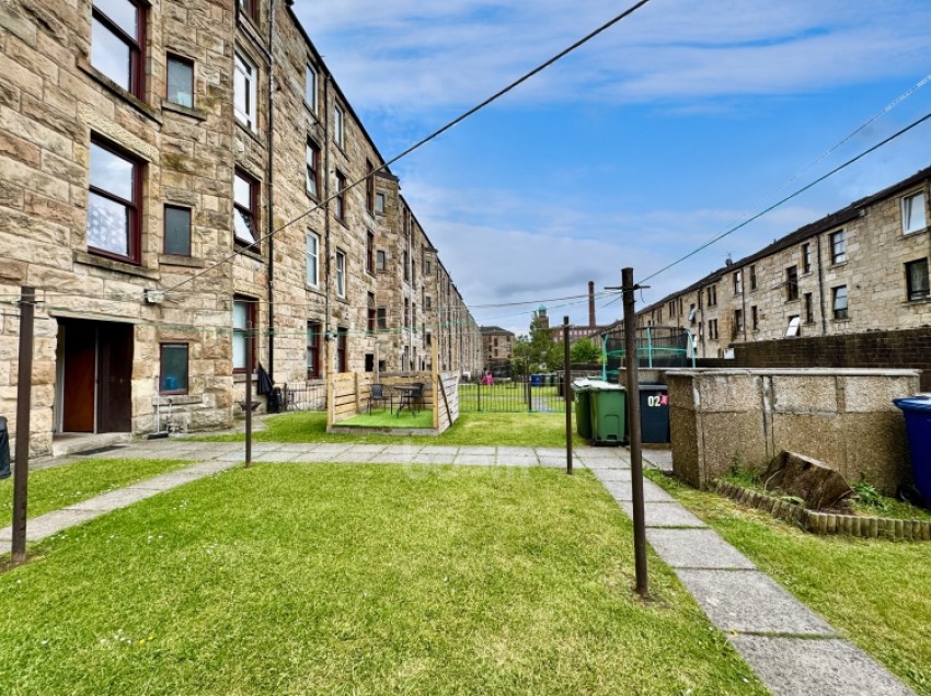 Images for Flat 2/2 30 McKerrell Street, Paisley, Renfrewshire, PA1 1NW, UK