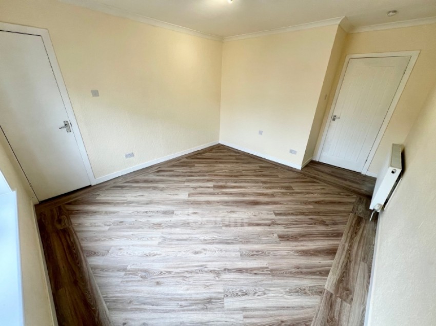 Images for 17b Kings Road, Beith, Ayrshire, KA15 2BQ, UK