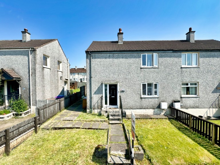 View Full Details for 38 Blackthorn Avenue, Beith