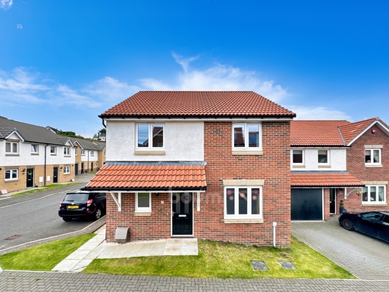 18 Gebbie Way, Neilston