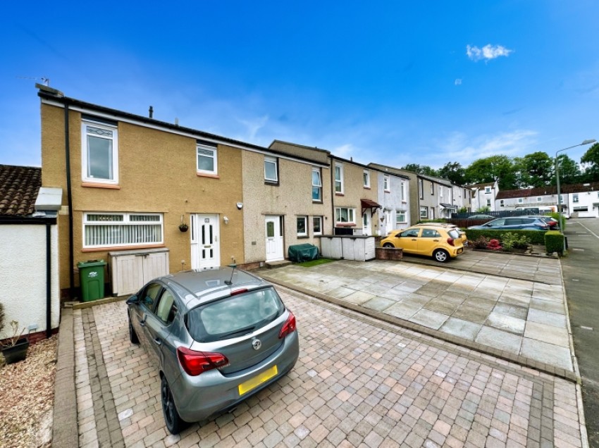 Images for 49 Mains Wood, Erskine, Renfrewshire, PA8 7JG, UK