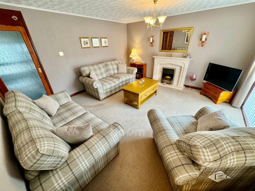 Images for 49 Mains Wood, Erskine, Renfrewshire, PA8 7JG, UK